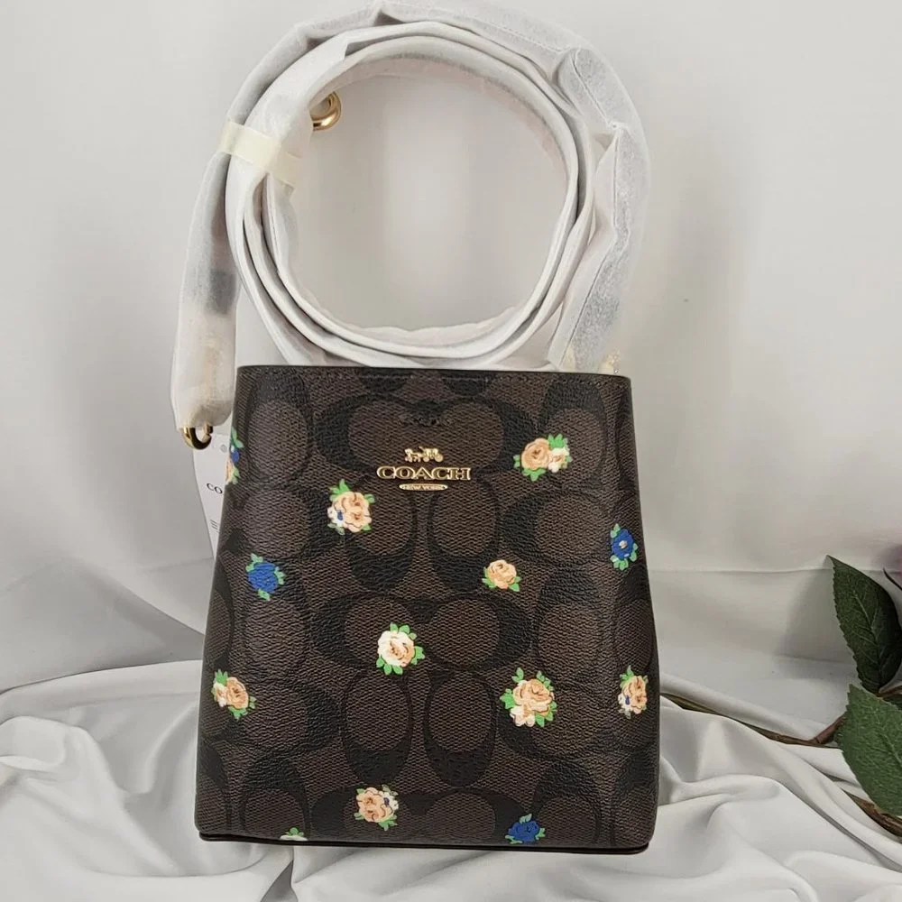 Coach Bucket Bag in Vintage Mini Rose Print, NWT - Picture 4 of 9